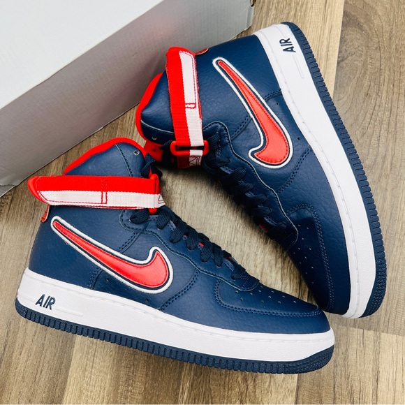 Nike Air Force 1 High LV8 Sport - Picture 3 of 7